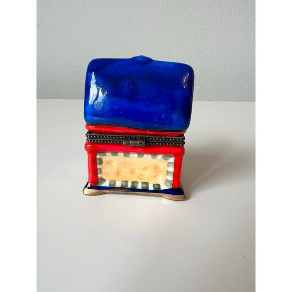 Vintage Hinged Trinket Box Chest Of Toys Teddy Bear Soldier Doll - Picture 4 of 6